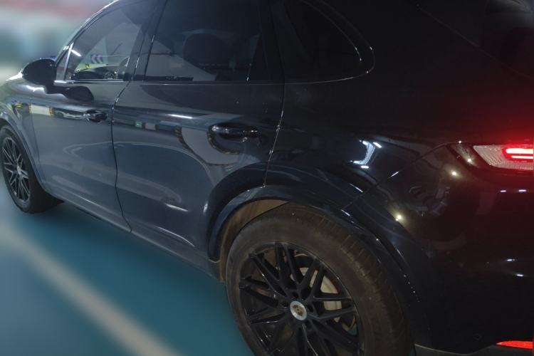 Used Porsche Cayenne 2024 Cayenne 3.0T Rear Left 45 Deg
