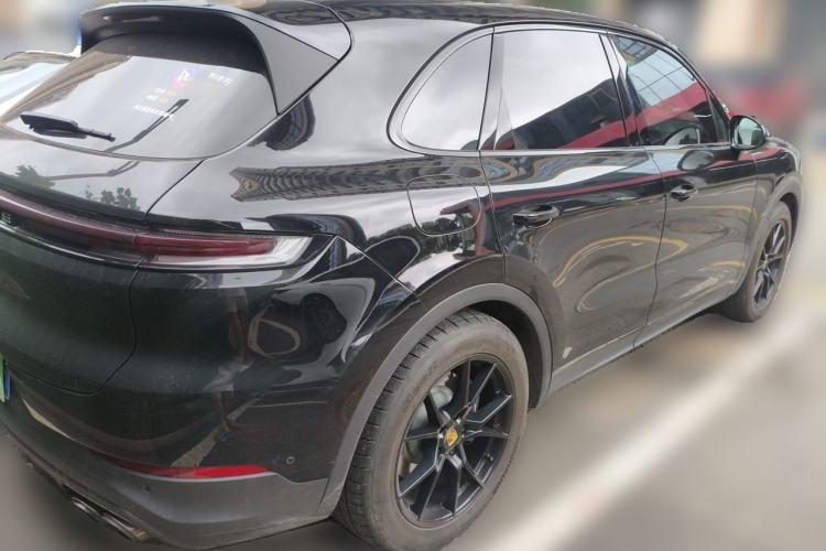 Used Porsche Cayenne 2024 Cayenne 3.0T Rear Right 45 Deg
