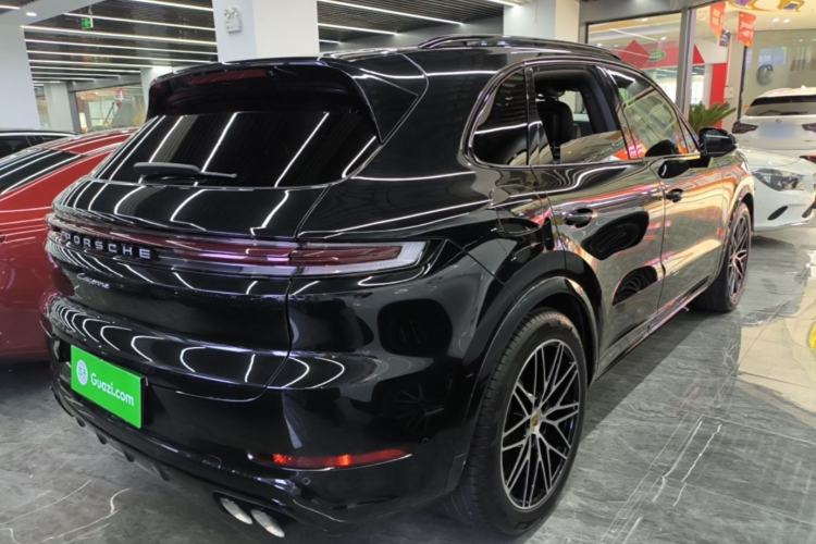 Used Porsche Cayenne 2024 Cayenne 3.0T Rear Right 45 Deg