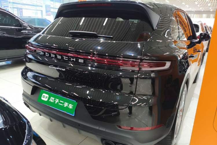 Used Porsche Cayenne 2024 Cayenne 3.0T Rear Right 45 Deg
