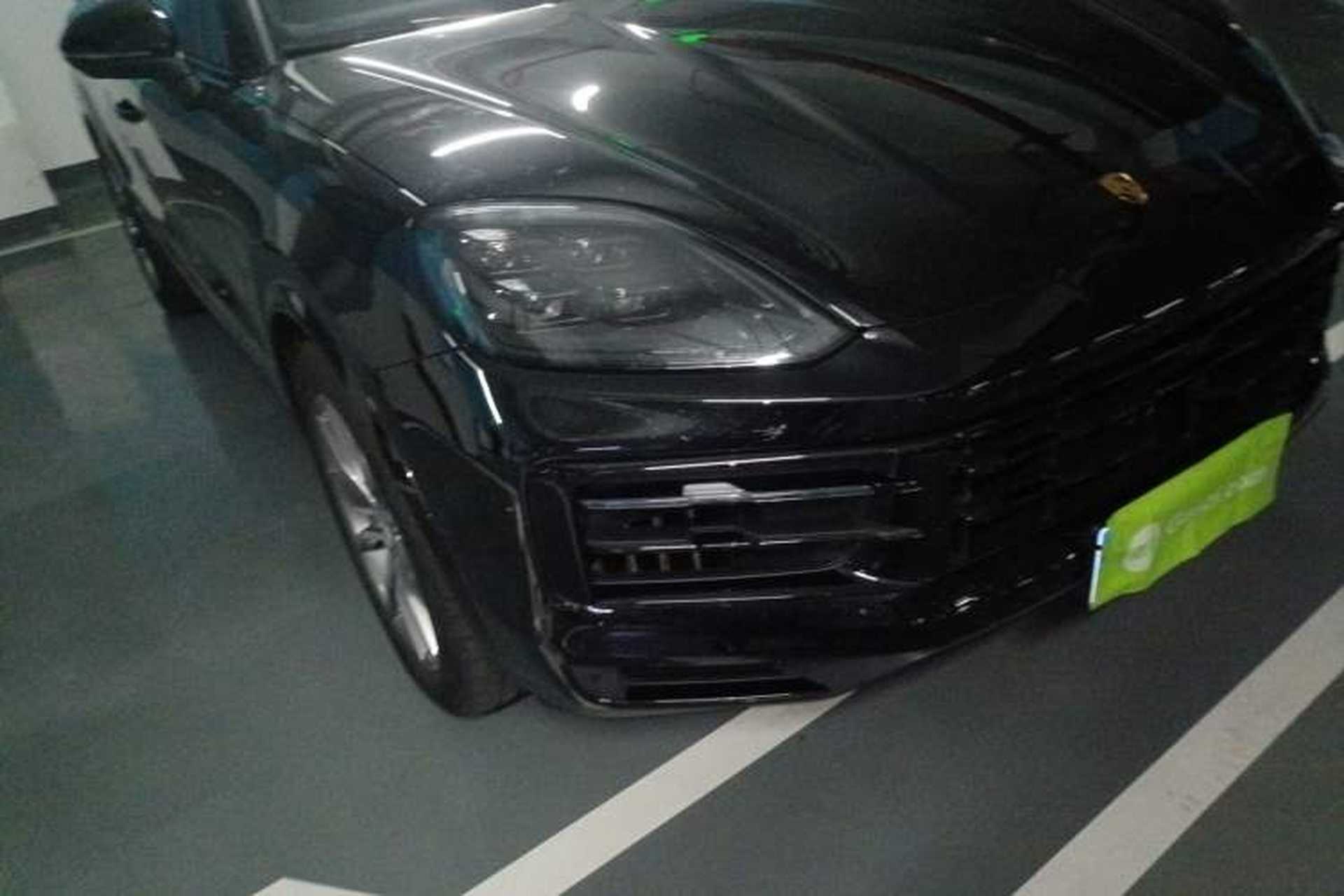 Used Porsche Cayenne 2024 Cayenne 3.0T Right Front Headlight