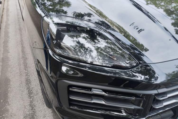Used Porsche Cayenne 2024 Cayenne 3.0T Right Front Headlight