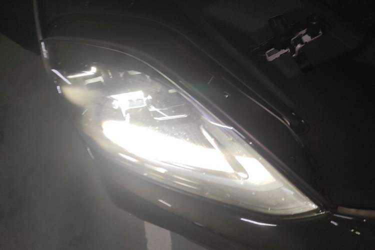 Used Porsche Cayenne 2024 Cayenne 3.0T Right Front Headlight