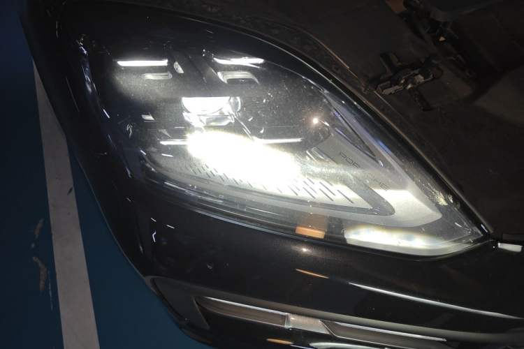 Used Porsche Cayenne 2024 Cayenne 3.0T Right Front Headlight