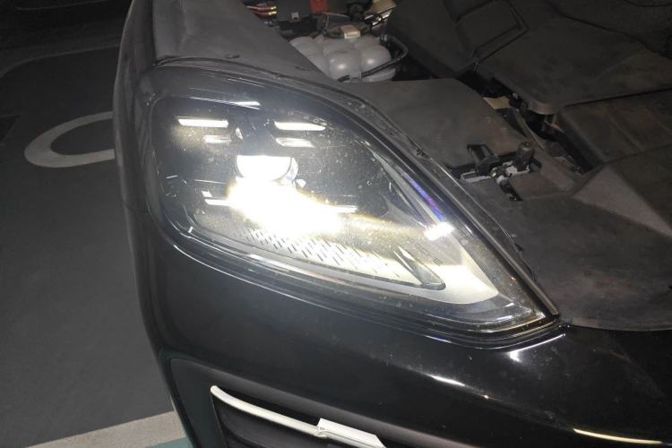 Used Porsche Cayenne 2024 Cayenne 3.0T Right Front Headlight