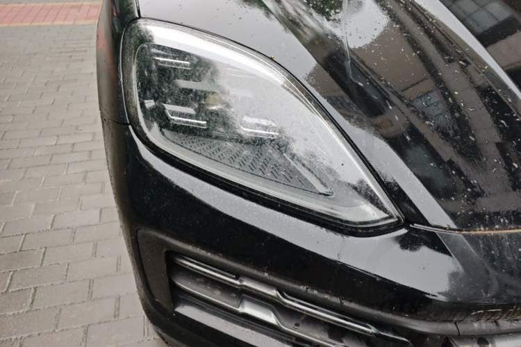 Used Porsche Cayenne 2024 Cayenne 3.0T Right Front Headlight