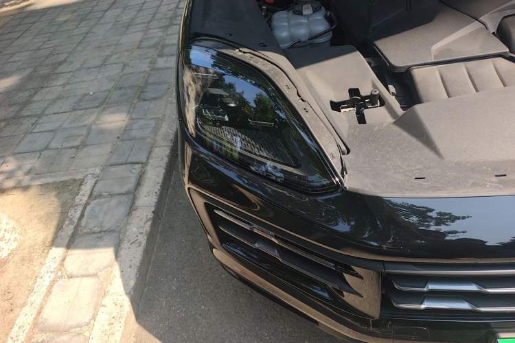 Used Porsche Cayenne 2024 Cayenne 3.0T Right Front Headlight