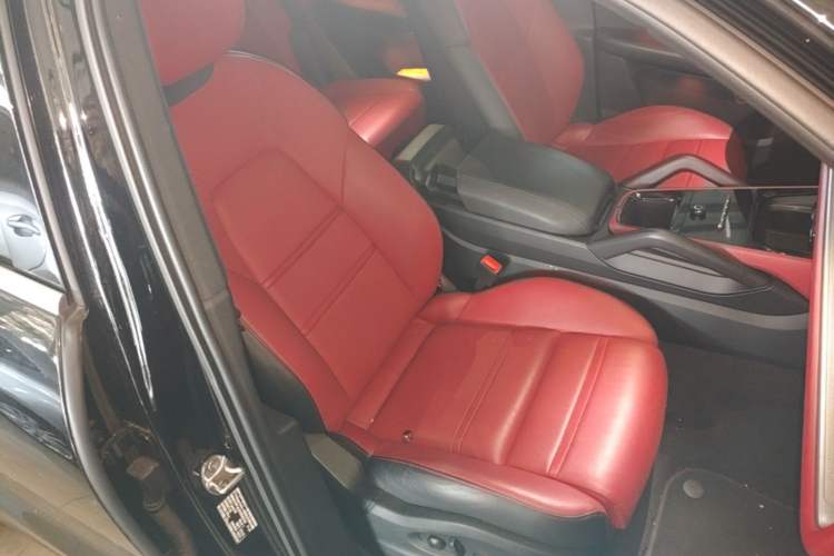Used Porsche Cayenne 2024 Cayenne 3.0T Right Front Seat