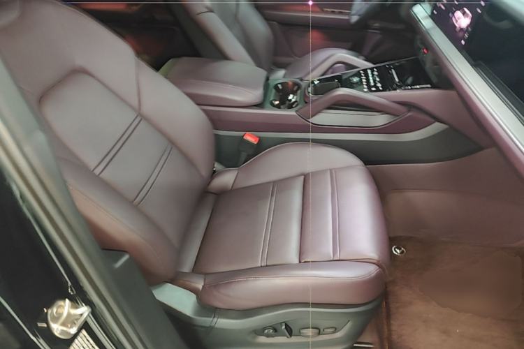 Used Porsche Cayenne 2024 Cayenne 3.0T Right Front Seat
