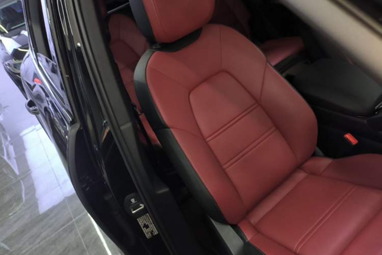 Used Porsche Cayenne 2024 Cayenne 3.0T Right Front Seat
