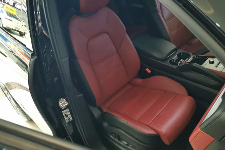 Used Porsche Cayenne 2024 Cayenne 3.0T Right Front Seat