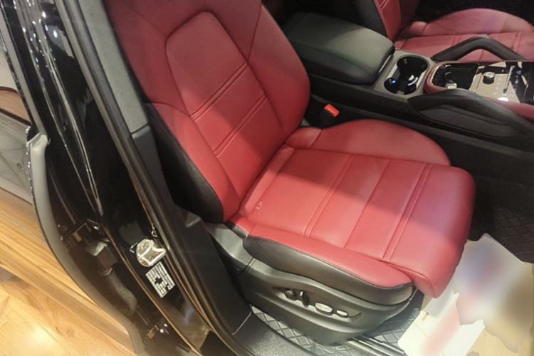 Used Porsche Cayenne 2024 Cayenne 3.0T Right Front Seat
