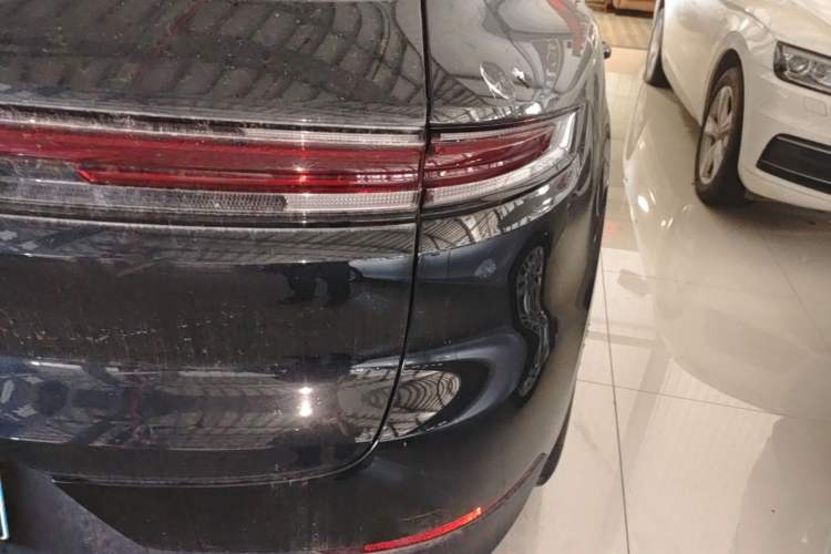 Used Porsche Cayenne 2024 Cayenne 3.0T Right Rear Taillight