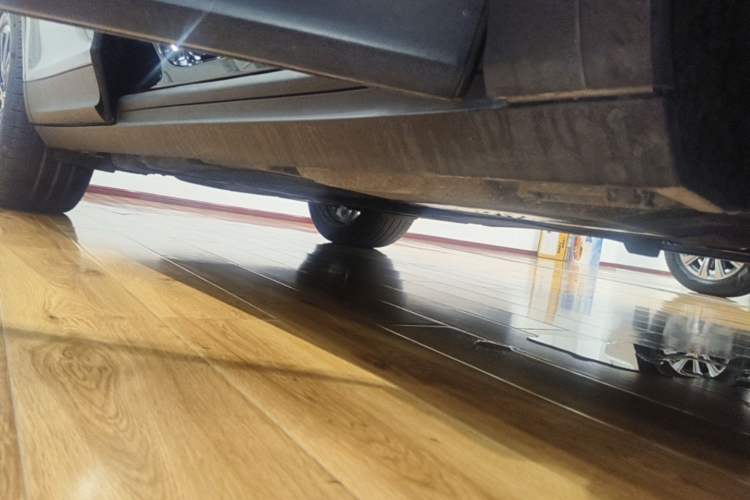 Used Porsche Cayenne 2024 Cayenne 3.0T Right Side Sill