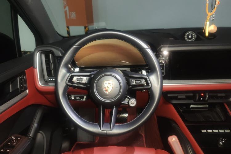 Used Porsche Cayenne 2024 Cayenne 3.0T Steering Wheel