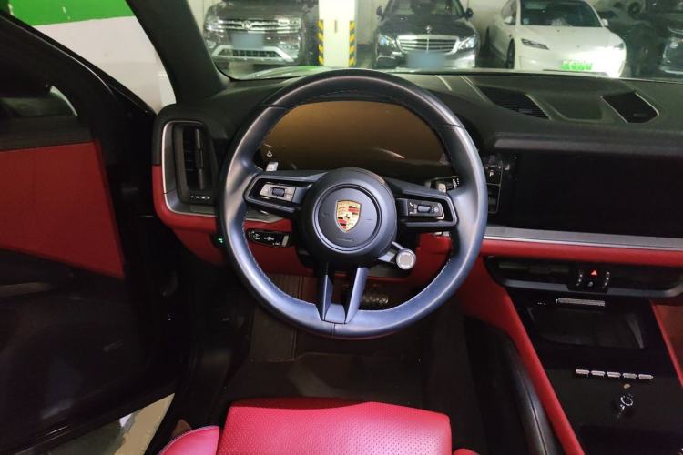 Used Porsche Cayenne 2024 Cayenne 3.0T Steering Wheel