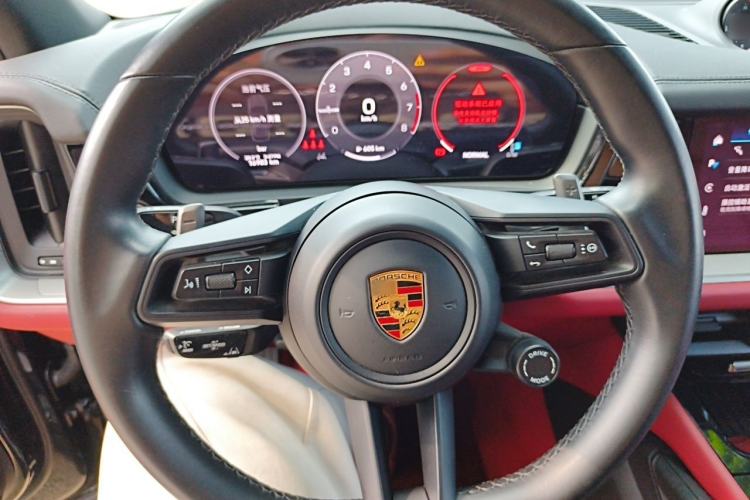 Used Porsche Cayenne 2024 Cayenne 3.0T Steering Wheel