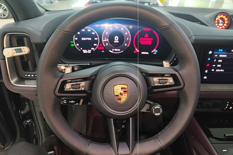 Used Porsche Cayenne 2024 Cayenne 3.0T Steering Wheel