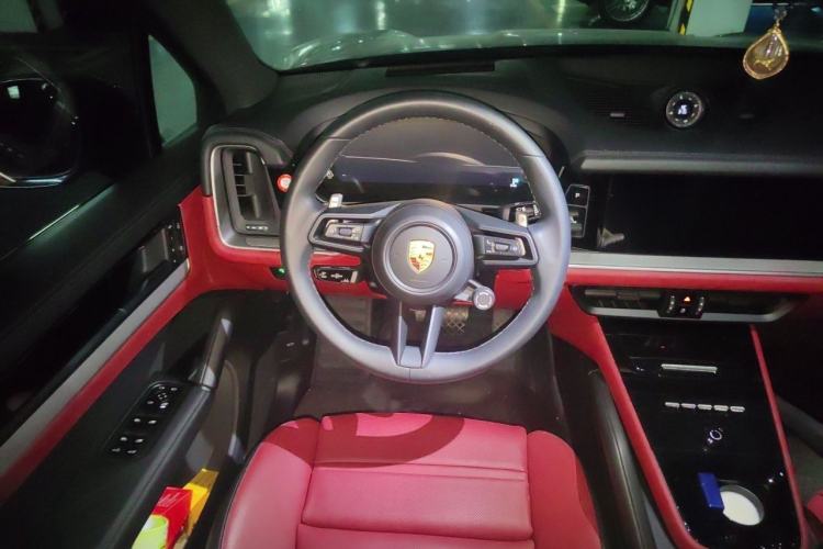 Used Porsche Cayenne 2024 Cayenne 3.0T Steering Wheel