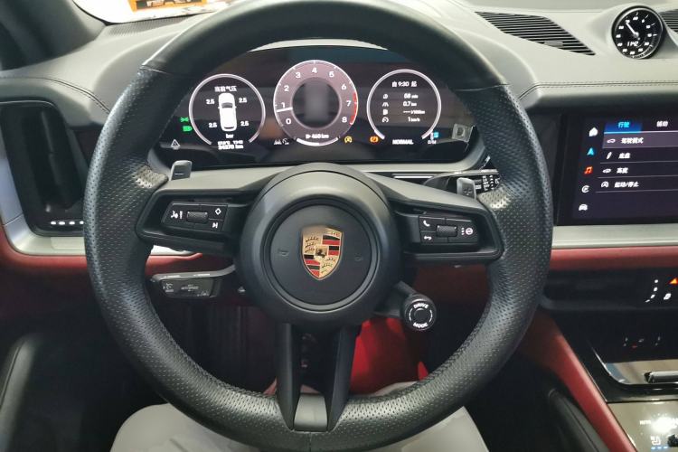 Used Porsche Cayenne 2024 Cayenne 3.0T Steering Wheel