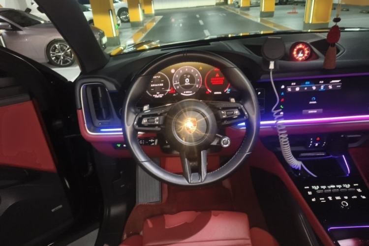 Used Porsche Cayenne 2024 Cayenne 3.0T Steering Wheel