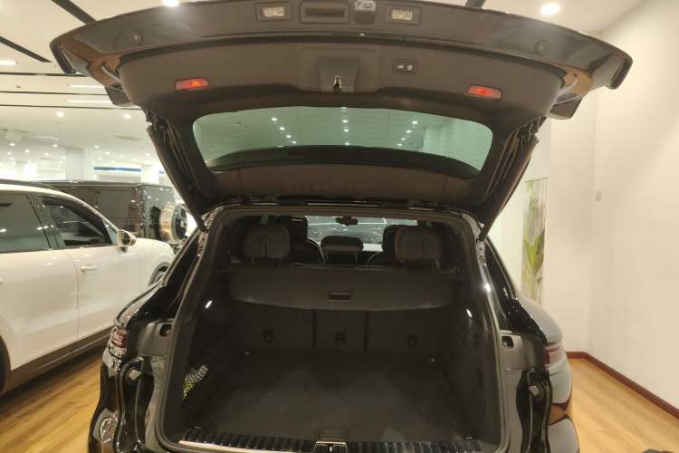 Used Porsche Cayenne 2024 Cayenne 3.0T Trunk