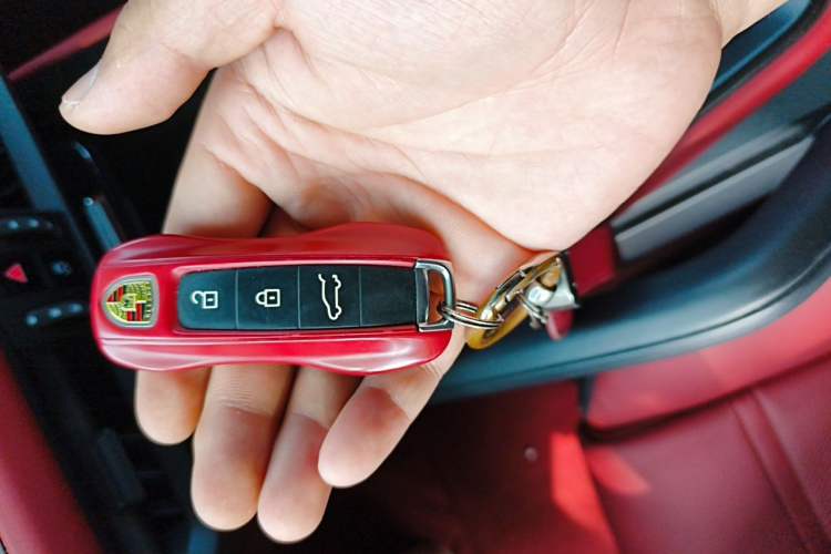 Used Porsche Cayenne 2024 Cayenne 3.0T Vehicle Key