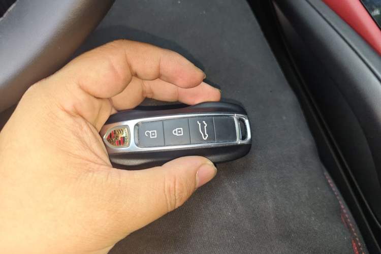 Used Porsche Cayenne 2024 Cayenne 3.0T Vehicle Key