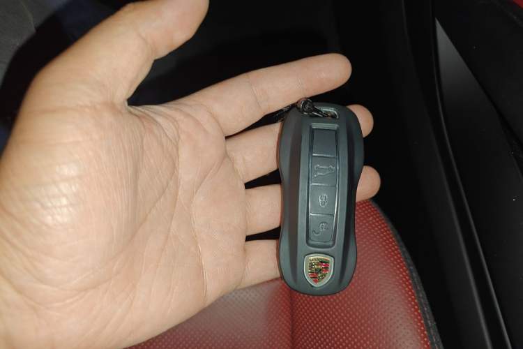 Used Porsche Cayenne 2024 Cayenne 3.0T Vehicle Key