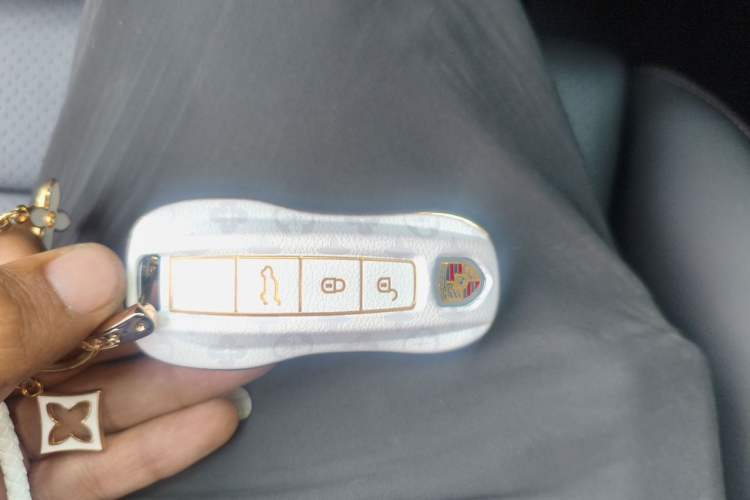 Used Porsche Cayenne 2024 Cayenne 3.0T Vehicle Key