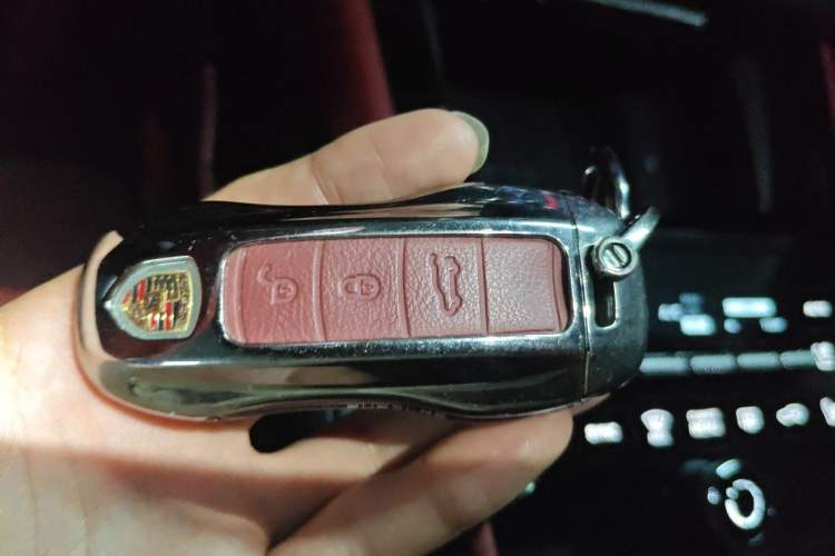 Used Porsche Cayenne 2024 Cayenne 3.0T Vehicle Key