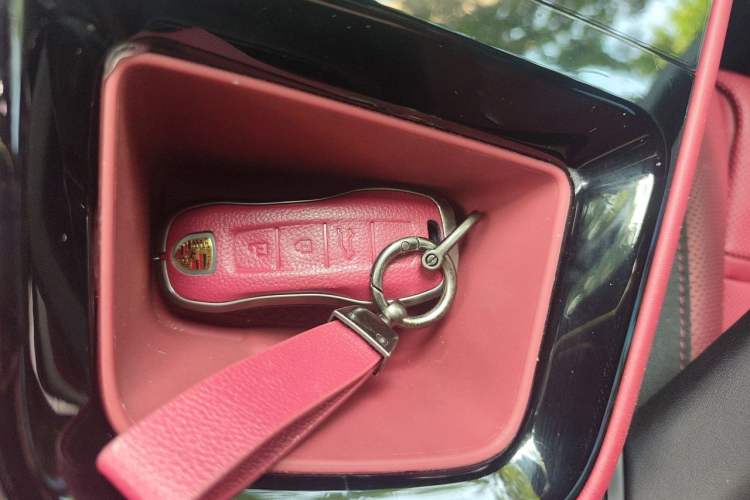 Used Porsche Cayenne 2024 Cayenne 3.0T Vehicle Key
