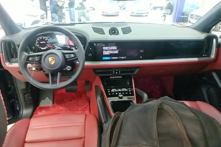 Used Porsche Cayenne 2024 Cayenne 3.0T Center Console
