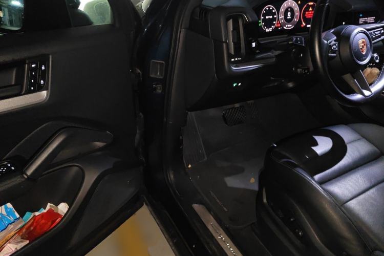 Used Porsche Cayenne 2024 Cayenne 3.0T Driver Seat