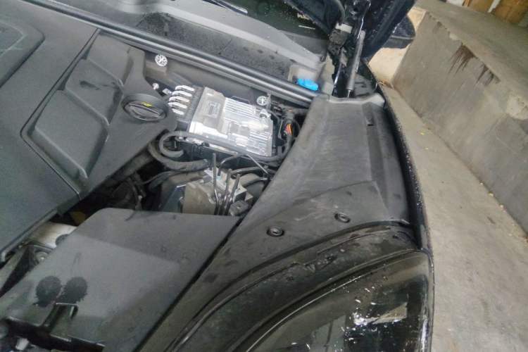 Used Porsche Cayenne 2024 Cayenne 3.0T Engine Bay Left