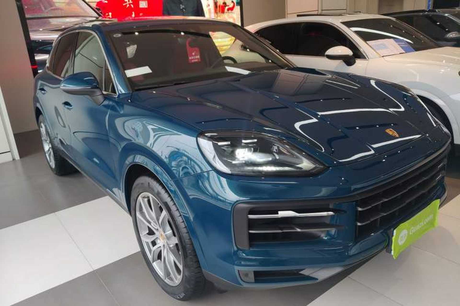 Used Porsche Cayenne 2024 Cayenne 3.0T Front Right 45 Deg