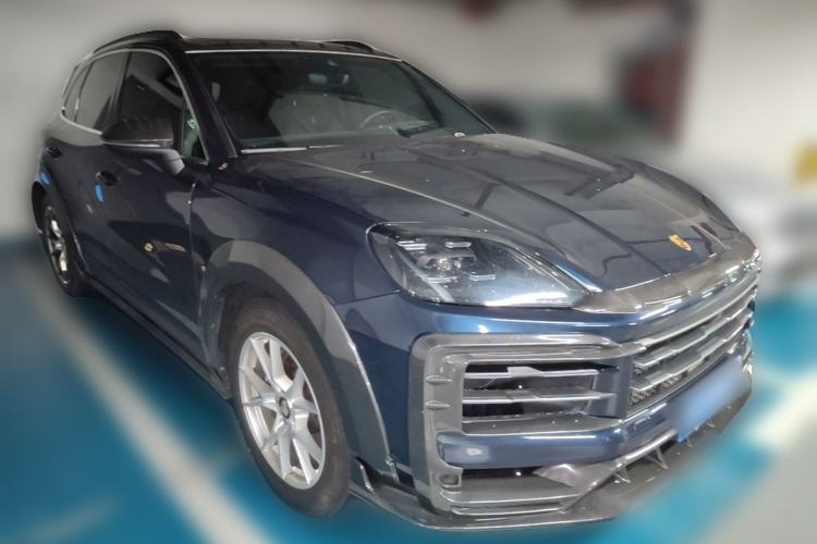 Used Porsche Cayenne 2024 Cayenne 3.0T Front Right 45 Deg
