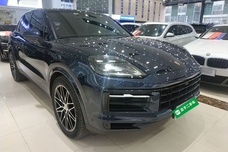 Used Porsche Cayenne 2024 Cayenne 3.0T Front Right 45 Deg