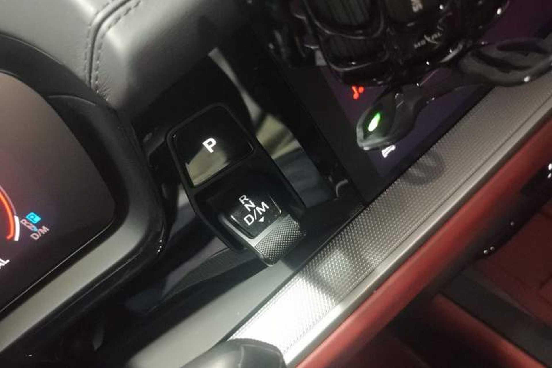 Used Porsche Cayenne 2024 Cayenne Coupé 3.0T Gear Lever