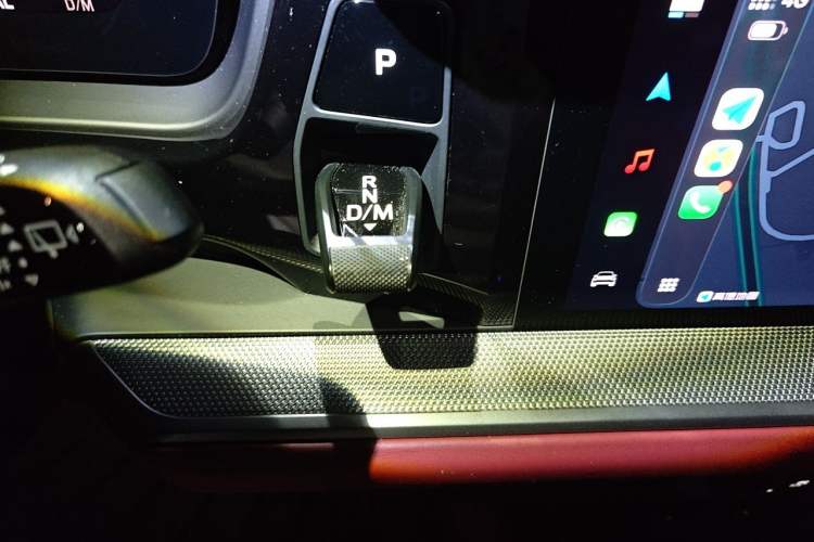 Used Porsche Cayenne 2024 Cayenne 3.0T Gear Lever