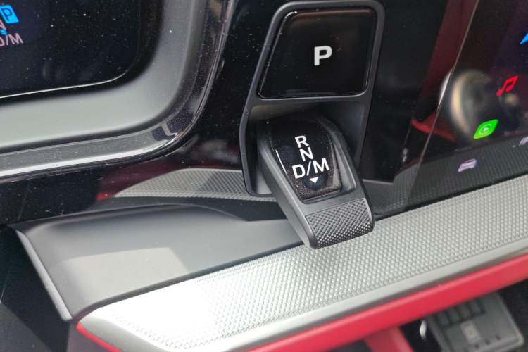 Used Porsche Cayenne 2024 Cayenne 3.0T Gear Lever