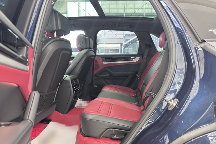 Used Porsche Cayenne 2024 Cayenne 3.0T Interior 3