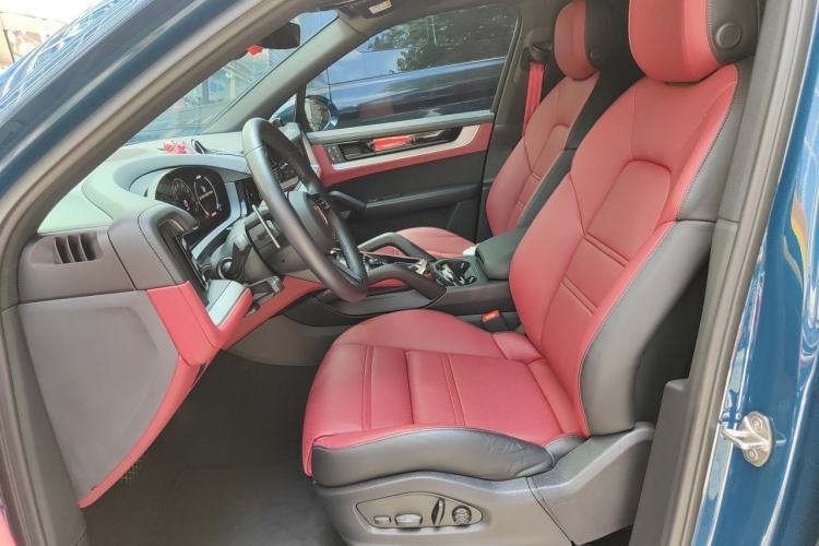 Used Porsche Cayenne 2024 Cayenne 3.0T Left Front Seat