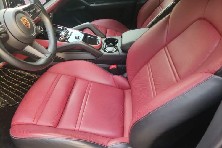 Used Porsche Cayenne 2024 Cayenne 3.0T Left Front Seat