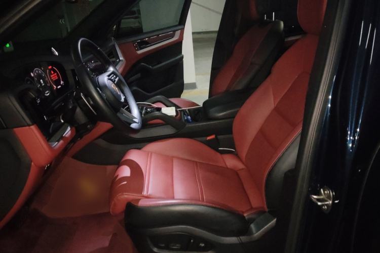 Used Porsche Cayenne 2024 Cayenne 3.0T Left Front Seat
