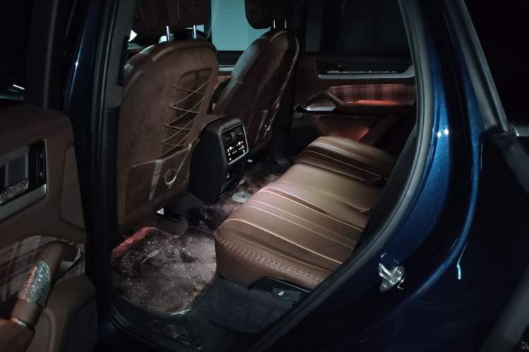 Used Porsche Cayenne 2024 Cayenne 3.0T Left Rear Seat