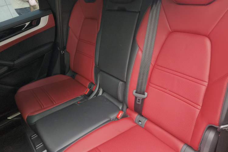 Used Porsche Cayenne 2024 Cayenne 3.0T Left Rear Seat