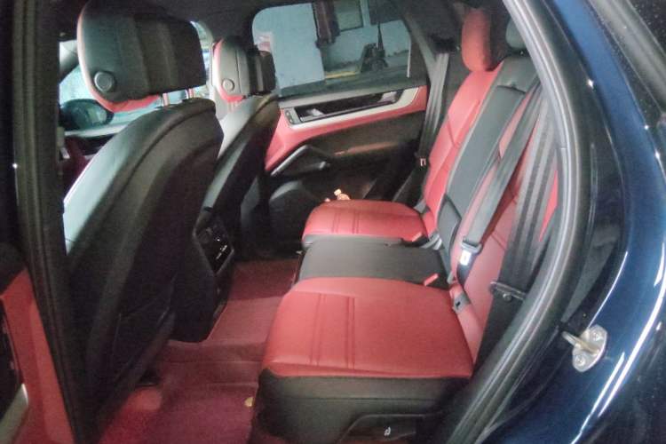 Used Porsche Cayenne 2024 Cayenne 3.0T Left Rear Seat