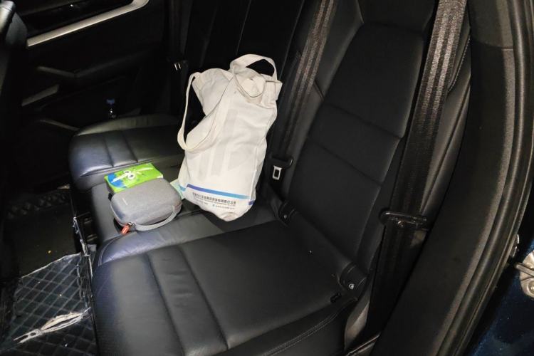 Used Porsche Cayenne 2024 Cayenne 3.0T Left Rear Seat