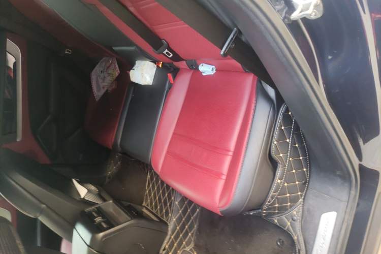 Used Porsche Cayenne 2024 Cayenne 3.0T Left Rear Seat
